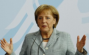 Merkel sieht Bedeutungszuwachs der maritimen Wirtschaft 