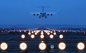 Unterschriftenaktion gegen Nachtflugverbot in Frankfurt