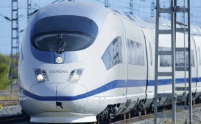 Hochgeschwindigkeitszug startet in China