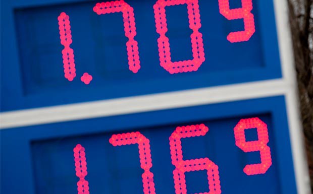 Rösler: Echtzeit-Infos über Benzinpreise kommen ins Netz