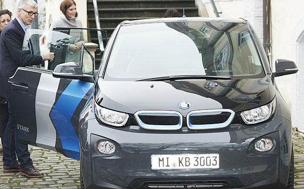 BMW: Fraunhofer und Kögel fahren i3
