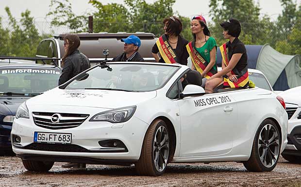 Markentreffen: 60.000 feiern Opel