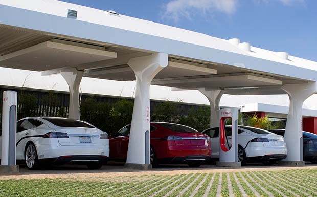 Tesla: Die Zahl der "Supercharger" wächst 