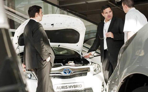 Bilanz 2012: Toyota hängt GM und VW ab