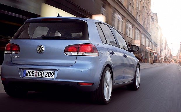 Heimatmarkt: Volkswagen enteilt der Konkurrenz