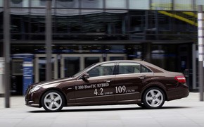Mercedes E-Klasse: Jetzt mit Doppelherz