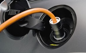 Neuer Indistriestandard: Normstecker für Elektroautos beschlossen