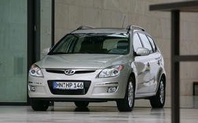 Hyundai i30 und i30 cw: Fünf Jahre Garantie und Wartung