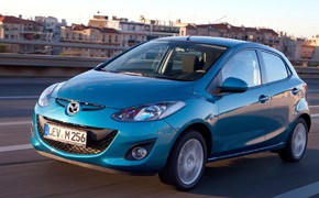 Japan: Mazda2 startet als E-Variante