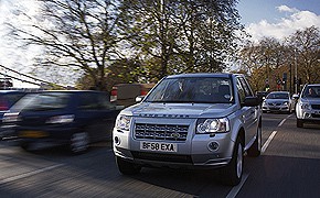 Markteinführung: Land Rover Freelander mit serienmäßigem Start/Stopp-System