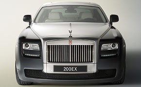 Luxuslimousine: Rolls-Royce Ghost fährt zum Jahresende vor