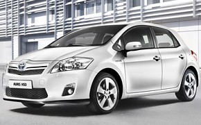 Kompaktklasse: Einstiegskurs für Toyota Auris Hybrid