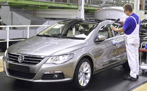 Lieferengpass: VW stoppt Passat-Produktion in Emden