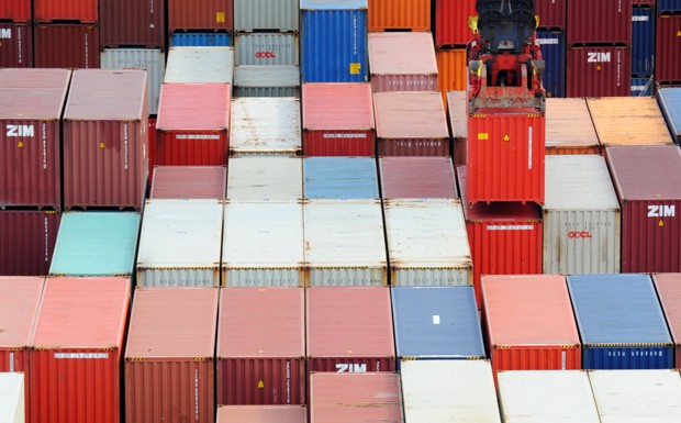 Asiatischer Containerexport ins Ausland zieht an