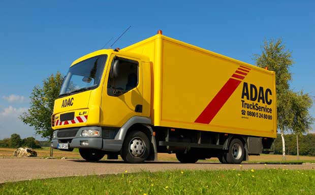 ADAC gibt Tipps für die Lkw-Pflege