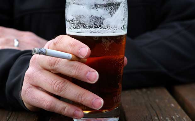Urteil: Randalierer verliert Führerschein wegen Alkoholproblem
