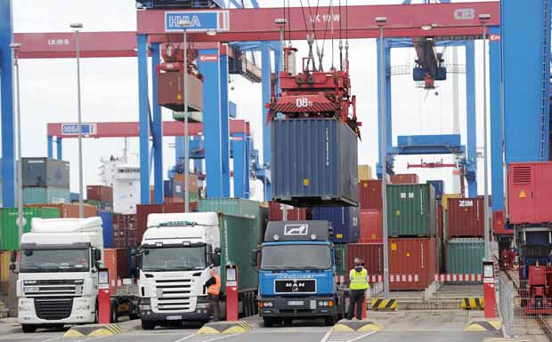 Containertrucker und HHLA reagieren auf Stauprobleme