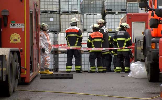 Chemieunfall im Hamburger Hafen beunruhigt Hansestadt