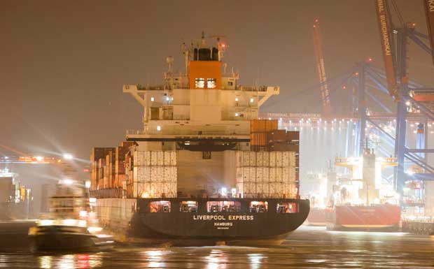 In Hamburger Hafen-Anlagen fließen 240 Millionen Euro