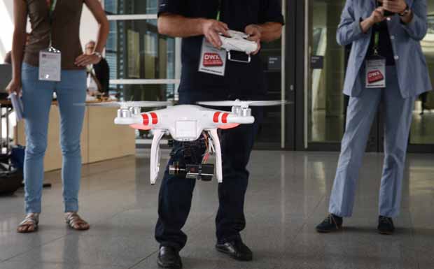 Flugsicherung: Drohnen gefährden den Flugverkehr 