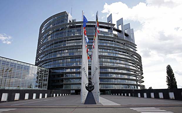EU-Parlament fordert beschleunigte CO2-Reduzierung im Verkehr