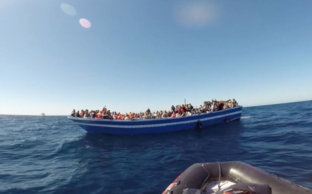 Handelsschifffahrt sieht sich überfordert von Flüchtlingsdramen