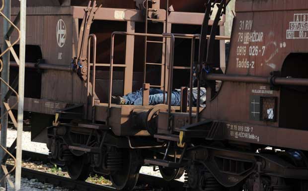 Flüchtlinge nutzen bei illegaler Einreise Güterzüge