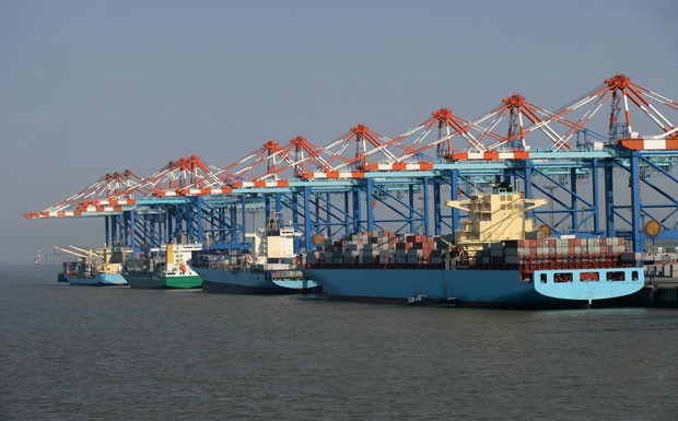 Bremische Häfen: Containerumschlag leicht rückläufig