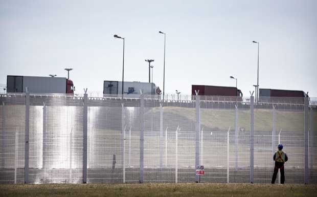 Entschädigung für Transporteure aus Calais geplant