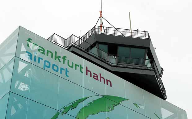 Klöckner will Hahn weiter als Flughafen