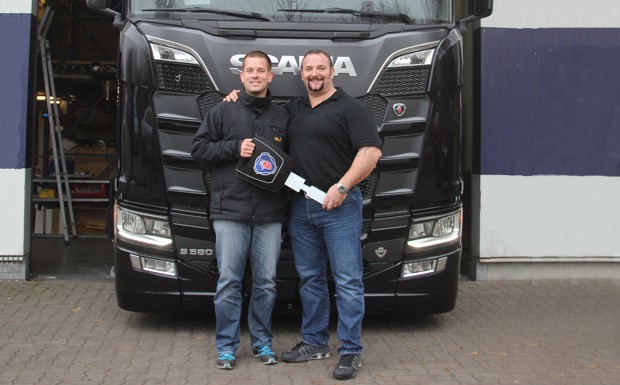 Erster neuer Scania in Deutschland ausgeliefert