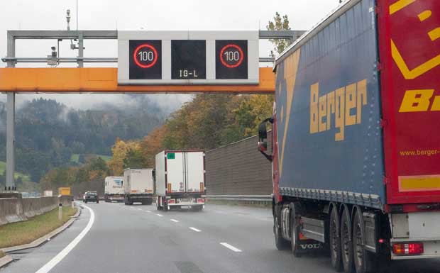 Tirol: EU akzeptiert Lkw-Fahrerverbot auf A12