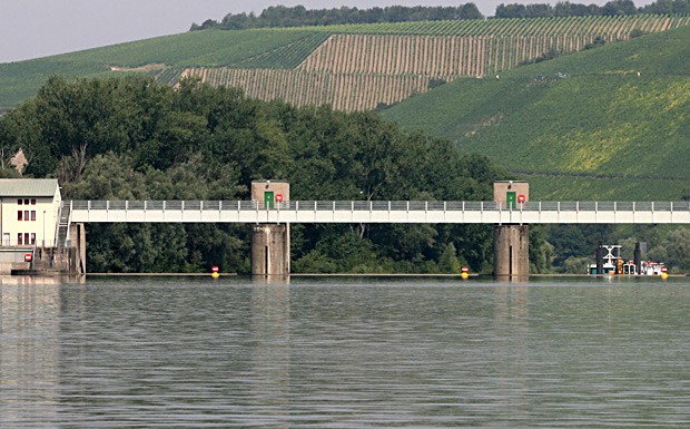 Zweiwöchige Zwangspause für Schifffahrt auf Main und Donau