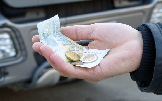 Gericht: Polnische Fahrer müssen niederländische Löhne erhalten