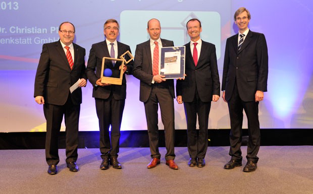Tchibo gewinnt den Nachhaltigkeitspreis Logistik 2013
