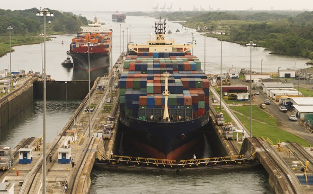 Letzte Schleusentore für Panamakanal-Erweiterung in Empfang genommen