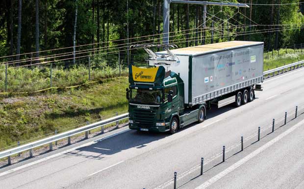 Scania testet Oberleitungs-Lkw in Schweden