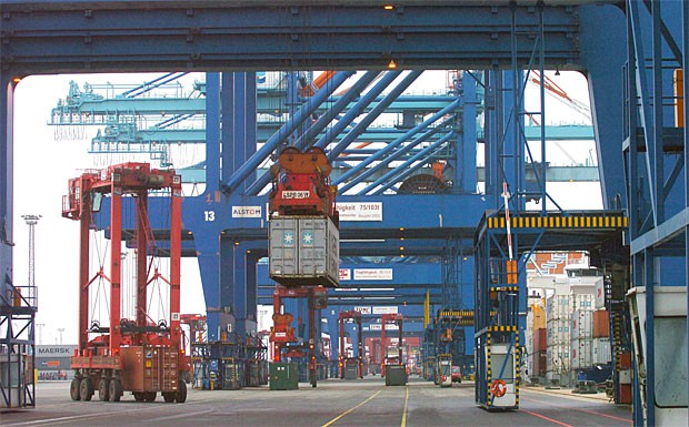 Containergeschäft bremst Wachstum von BLG Logistics