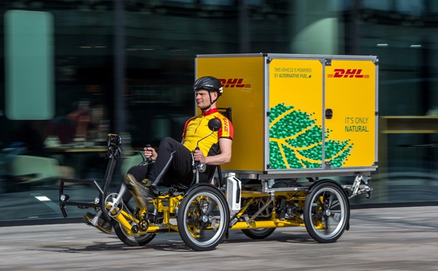DHL testet Lastenfahrräder mit Containerboxen