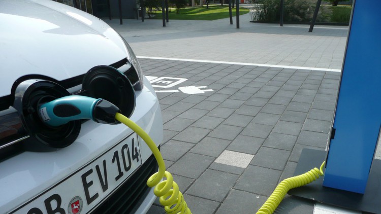 Kaufprämie: Bundesrat will E-Autos stärker fördern