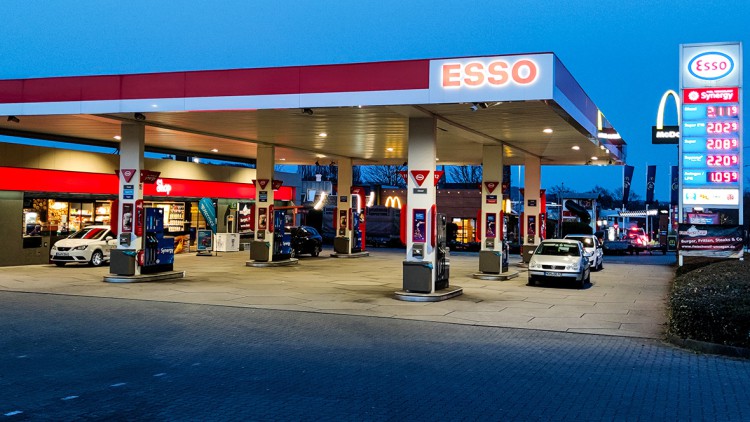 Kraftstoff: Preise steigen schon vor Tankrabatt-Ende 