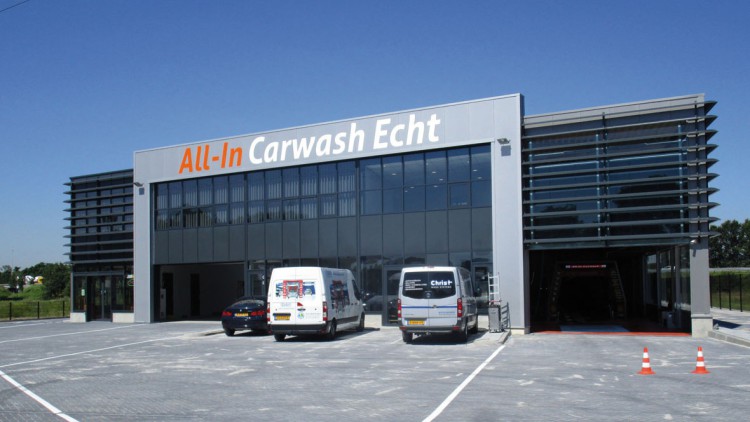 Waschen: All-In Carwash eröffnet Indoor-Express-Waschstraße