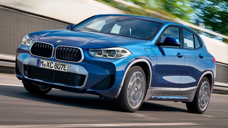 BMW X2: Das Coupé-SUV kommt ans Kabel