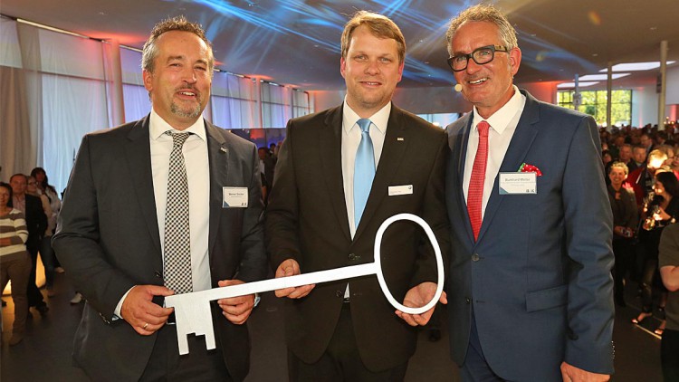 Detmold: B&K eröffnet neues BMW-Autohaus