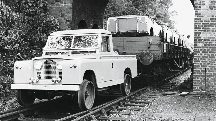 70 Jahre Land Rover Defender: Typisch britisch wie die Queen