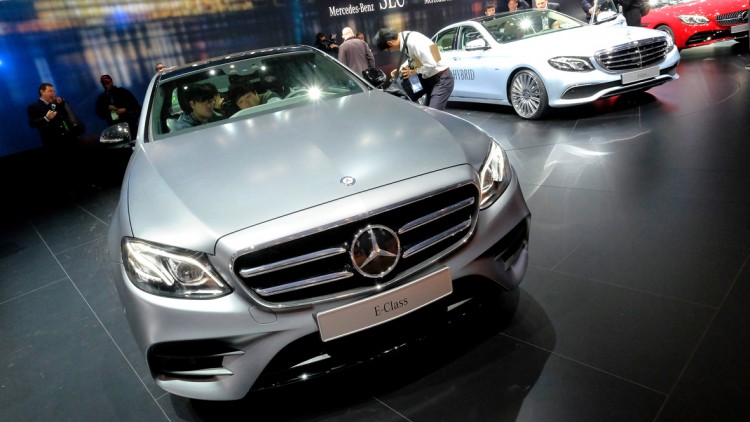 Absatz im Februar: Daimler trumpft weiter auf