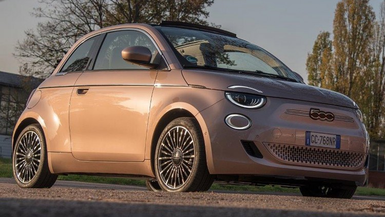 Fahrbericht Fiat 500e: Den braucht niemand