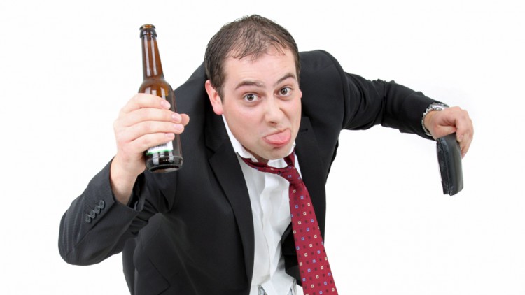 Urteil: Arbeitsunfall nach nächtlichem Trinkgelage?