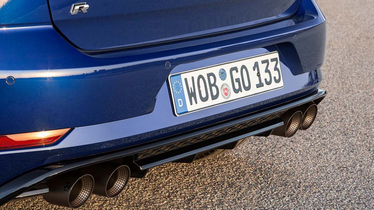 Performance-Teile für den VW Golf R: Ab auf die Rennstrecke!