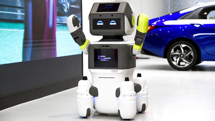 Roboter im Showroom: Neuer Kollege für Hyundai- und Kia-Verkäufer